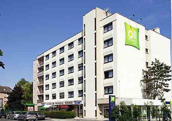 Отель Ibis Styles Annemasse Geneve Амбиёи Экстерьер фото