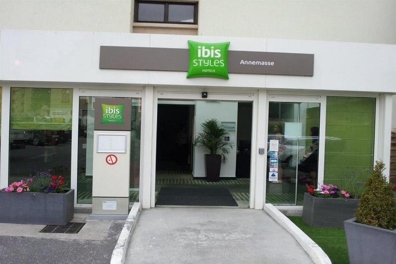 Отель Ibis Styles Annemasse Geneve Амбиёи Экстерьер фото